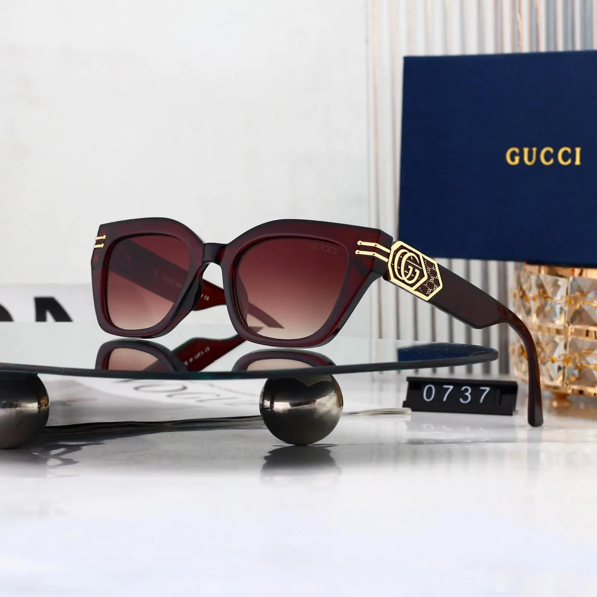 Metal Logo Square Sunglasses