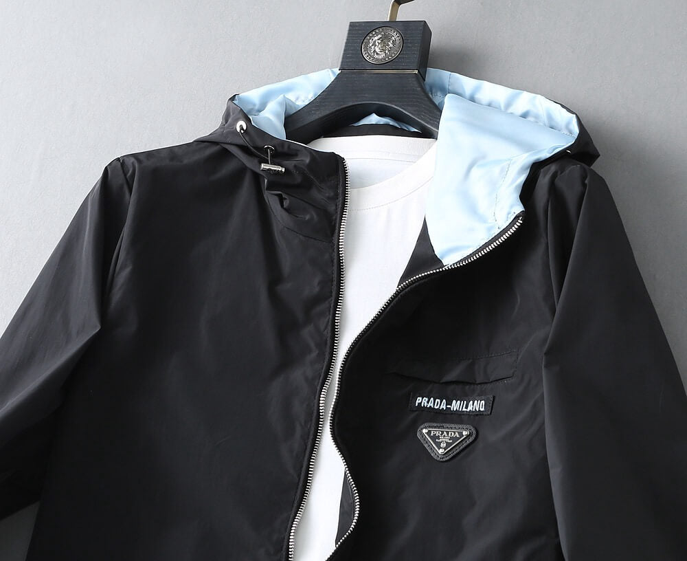 Triangle Contrast Lining Hooded Jacket