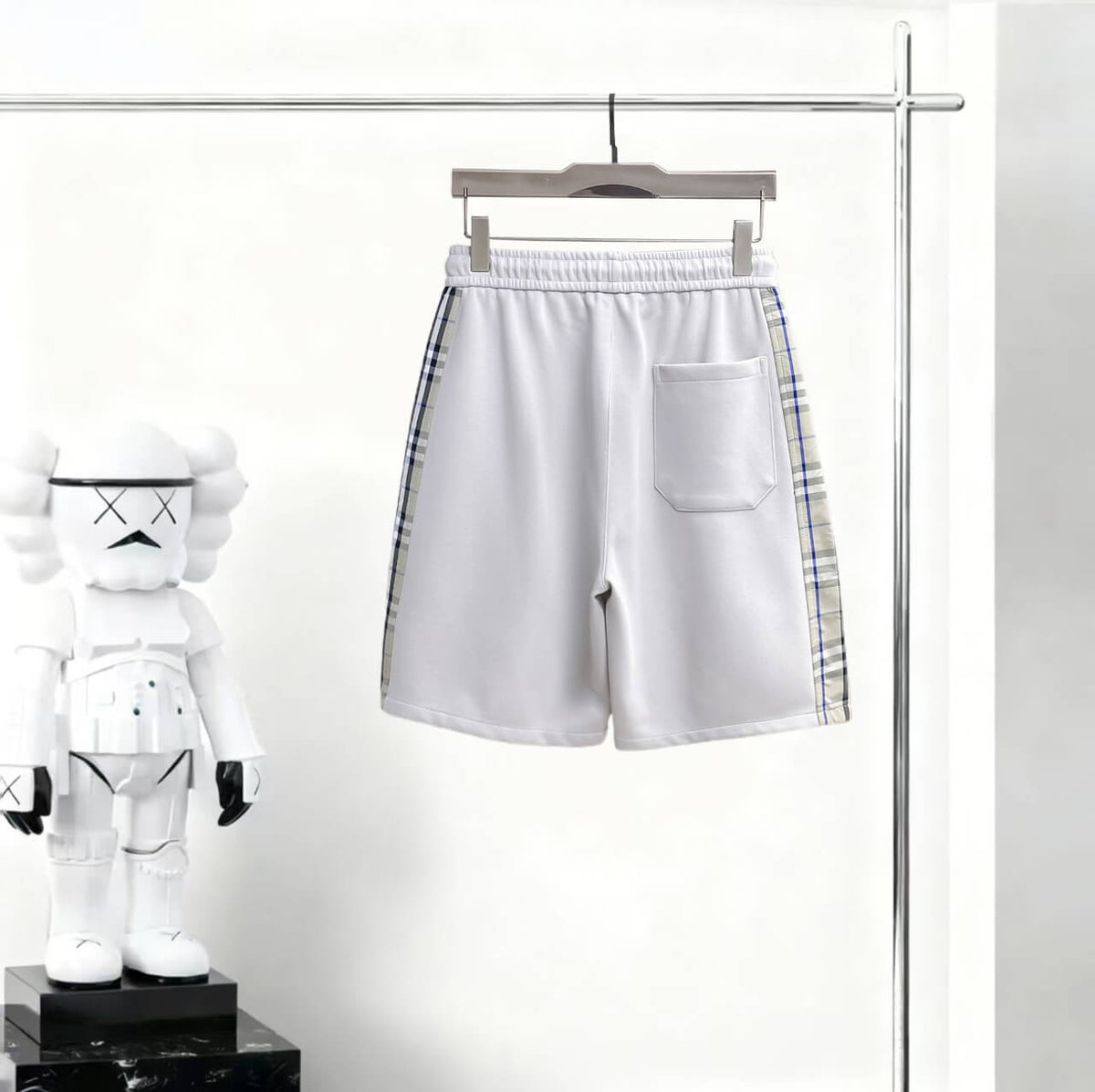 Embroidered Terry Casual Short