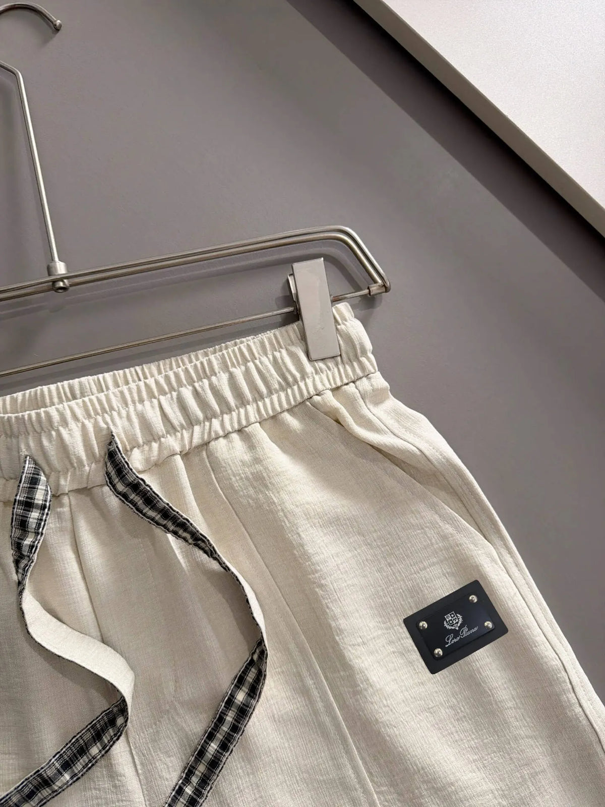 Plaid Cuff Label Decor Shorts