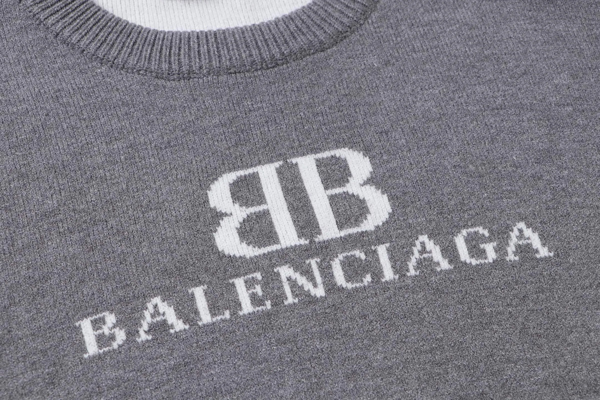 Chest Combo Logo Sweater