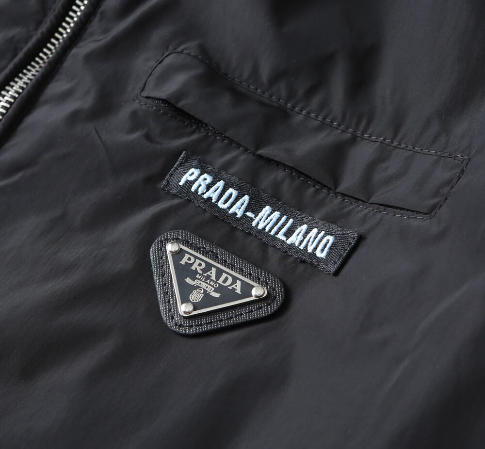 Triangle Contrast Lining Hooded Jacket
