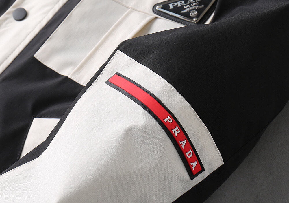 Contrast Pocket Hooded Jacket
