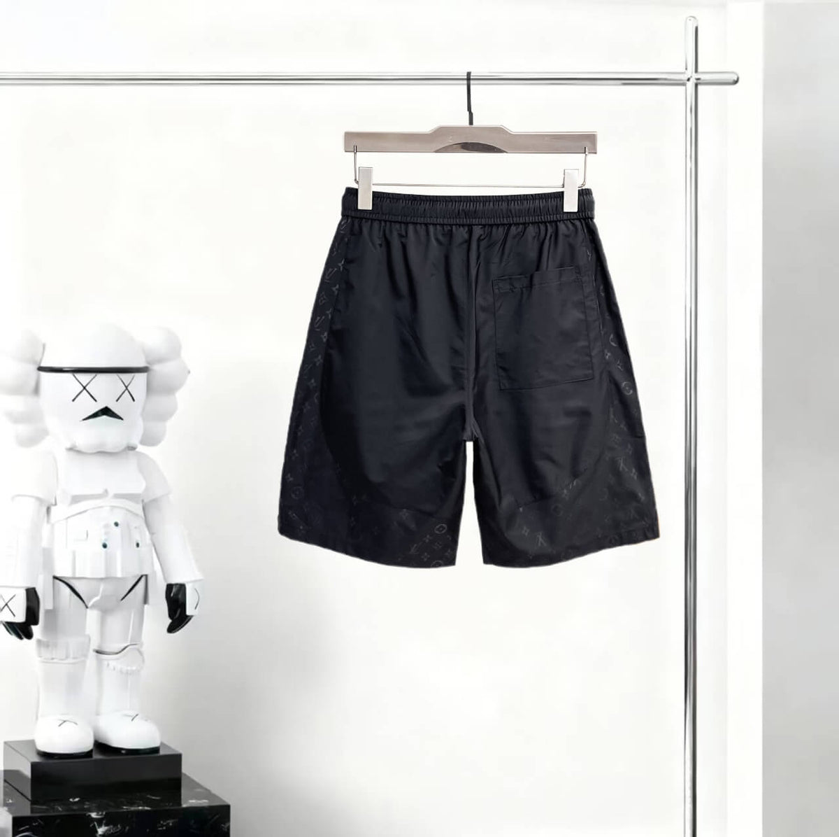 Dark‑Print Spliced Casual Short