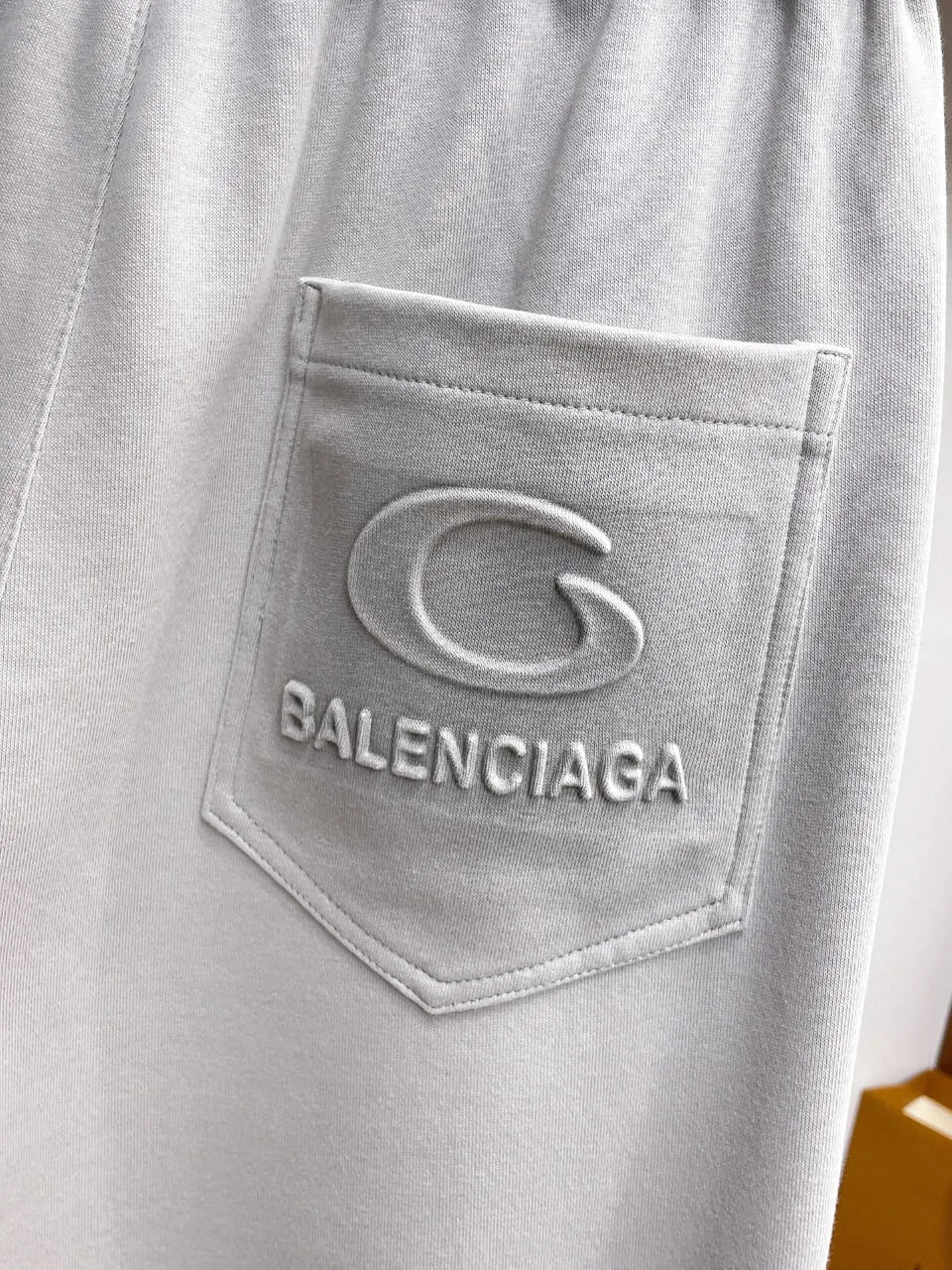 Side Circular Logo Embroidery Pants