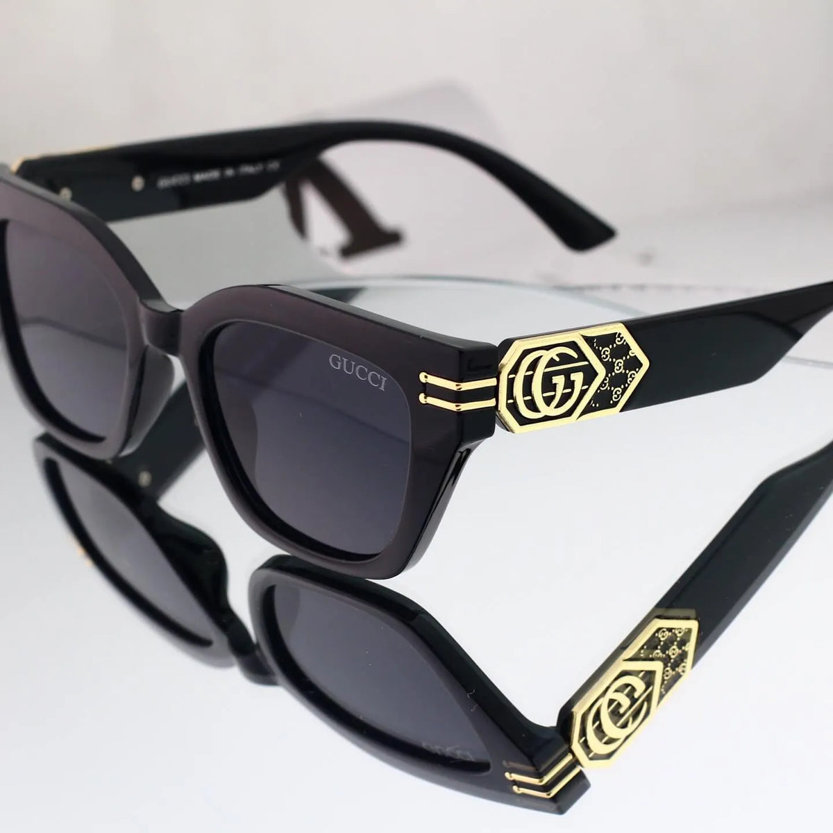 Metal Logo Square Sunglasses